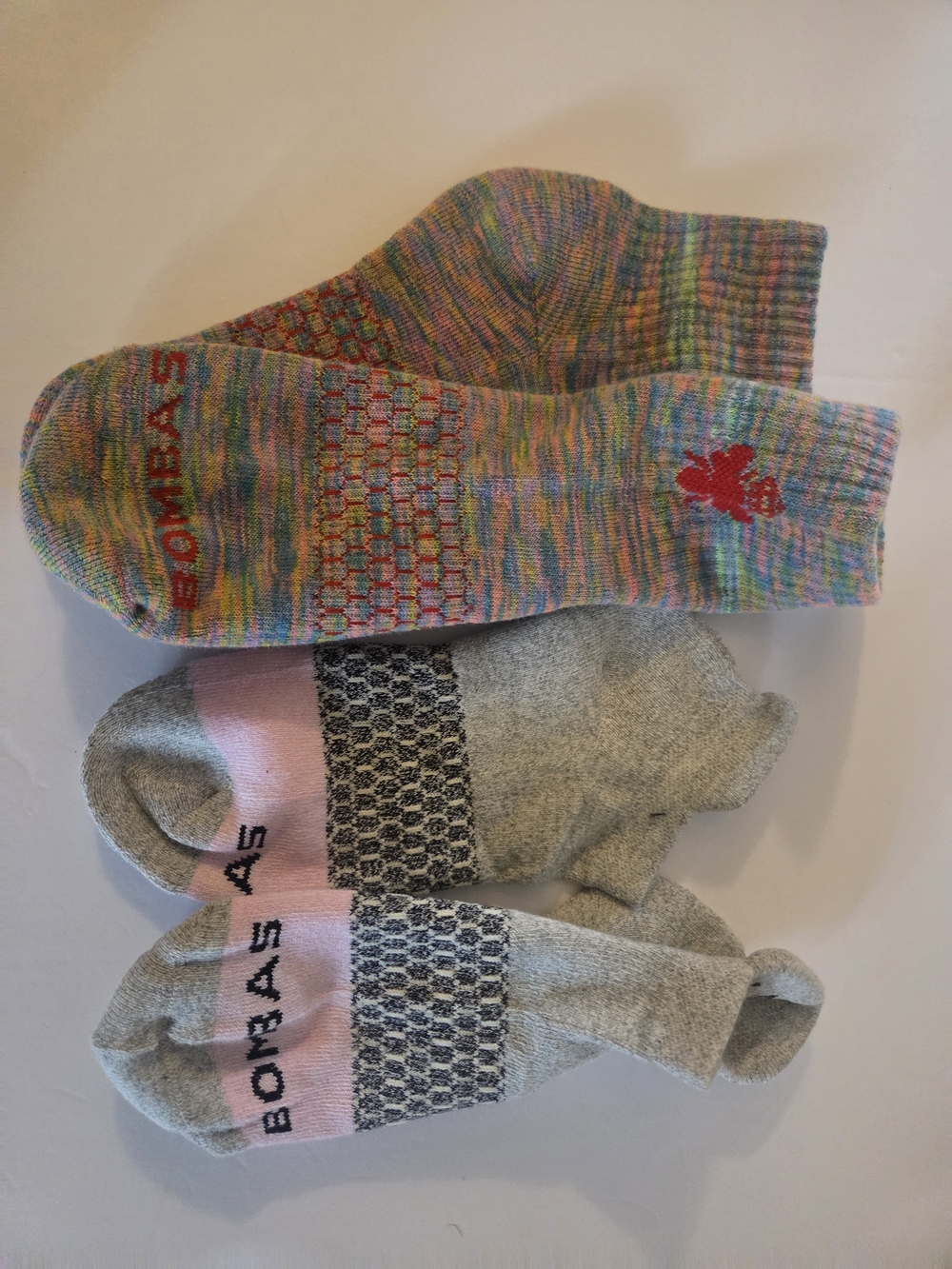 Bombas Women's Low-Cut Socks - Multicolor & Heather Gray with Pink Size Medium